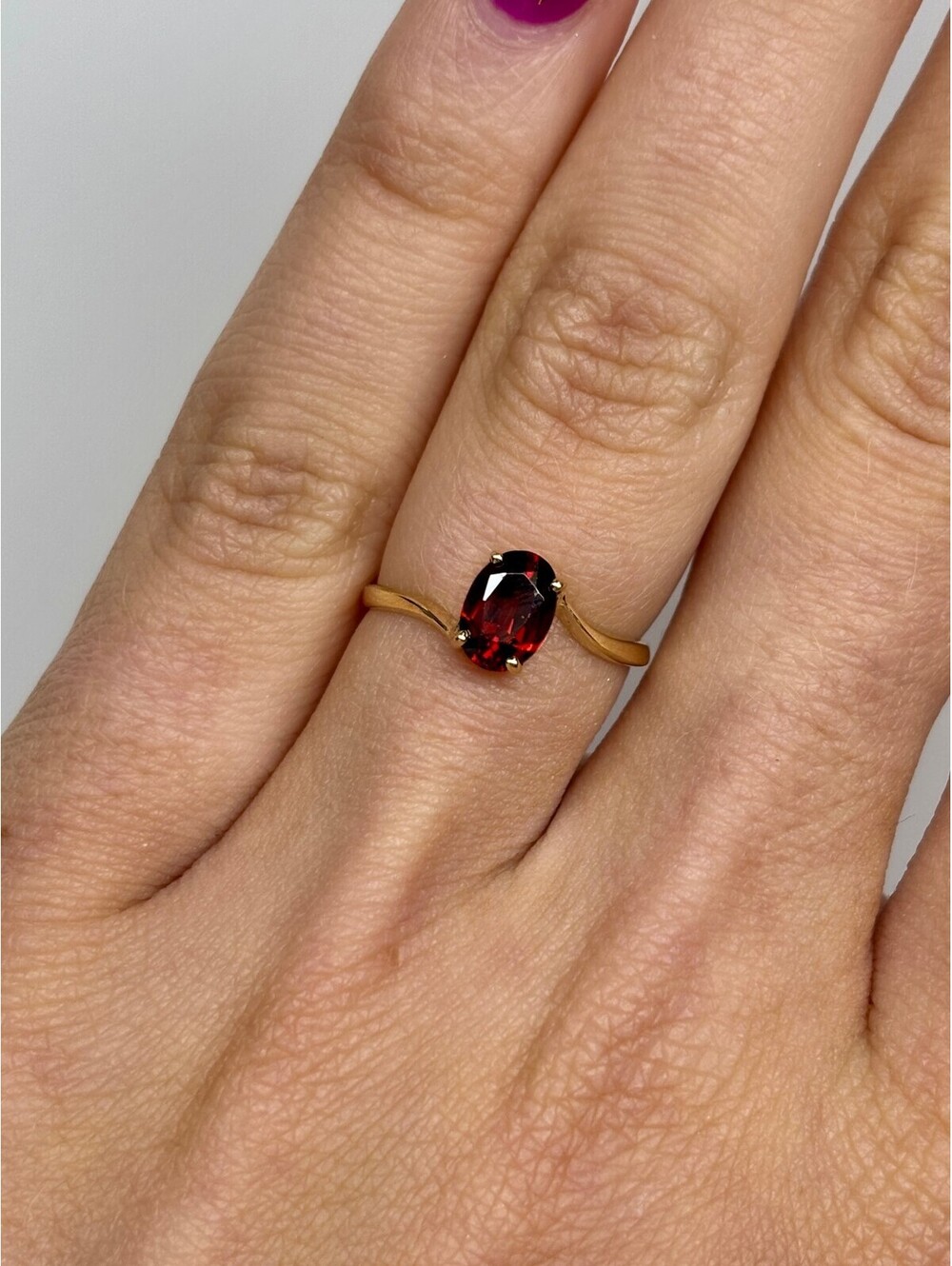 14k Yellow Gold Garnet Ring